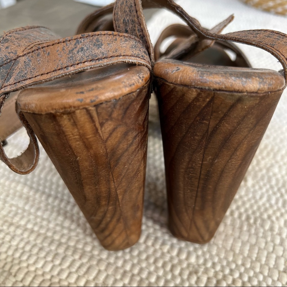 Bed Stu Womens Madeline Sandals Beige Leather Platform Heel Ankle Strap - Picture 5 of 8